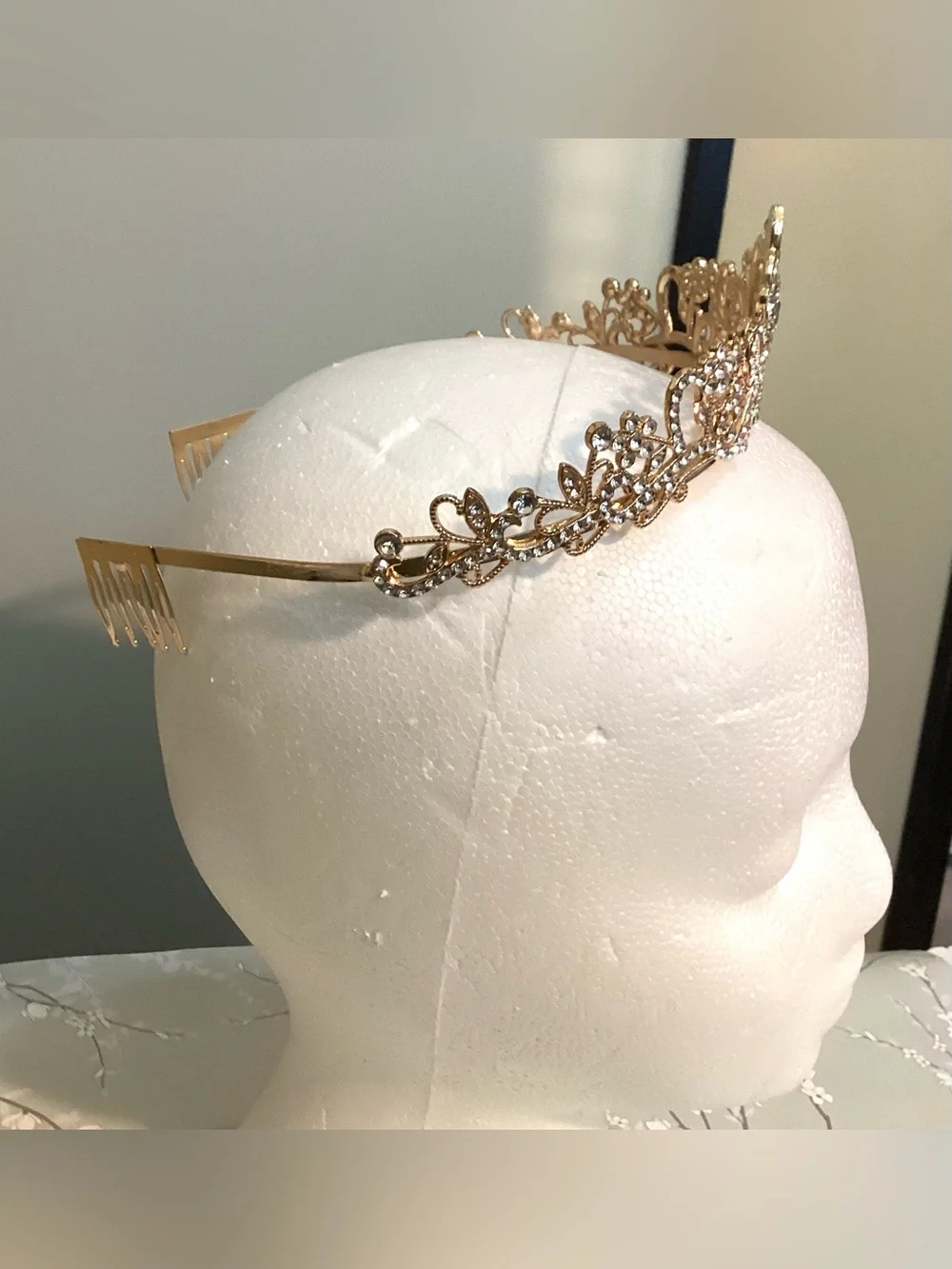 NEW Sparkling Princess tiara with rhinestones.